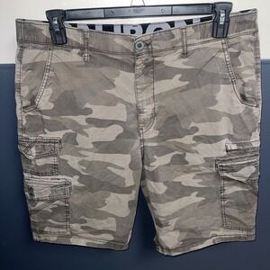 Iron Co Shorts Camo Mens Size 36 Green Cargo Pockets Outdoor Hiking Grunge Y2K